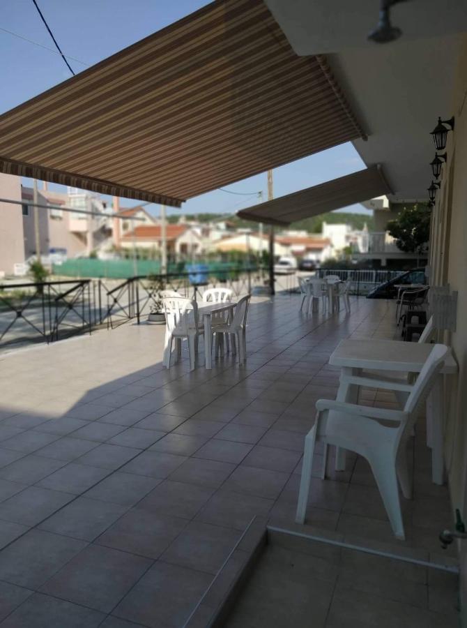 Ammos Apartments Nea Karvali Exterior photo